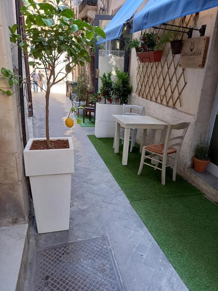 Zeus Charming Apartment Syracuse Exterior foto
